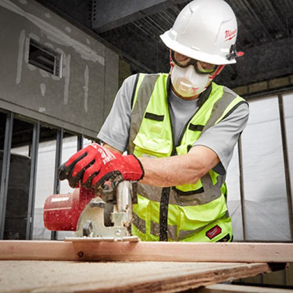 img of worker wearing PPE from fred rader sales & rentals